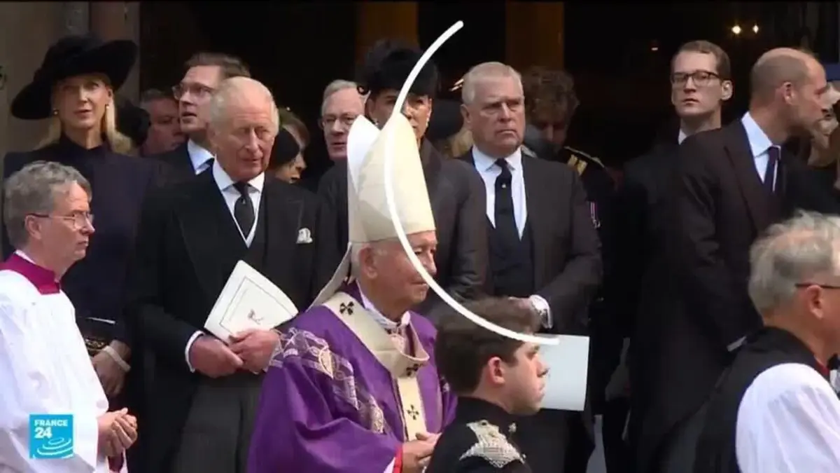 يوم احتجاز مهين للأمير أندرو.. الابن العاق للعائلة الملكية البريطانية ووصمة عار على سمعتها