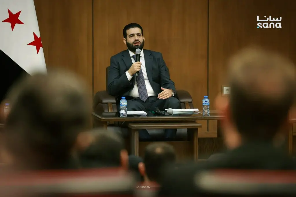 اجتماع برئاسة وزير الداخليّة يستعرض واقع العمل الأمنيِّ ويناقش أولويّات المرحلة المقبلة