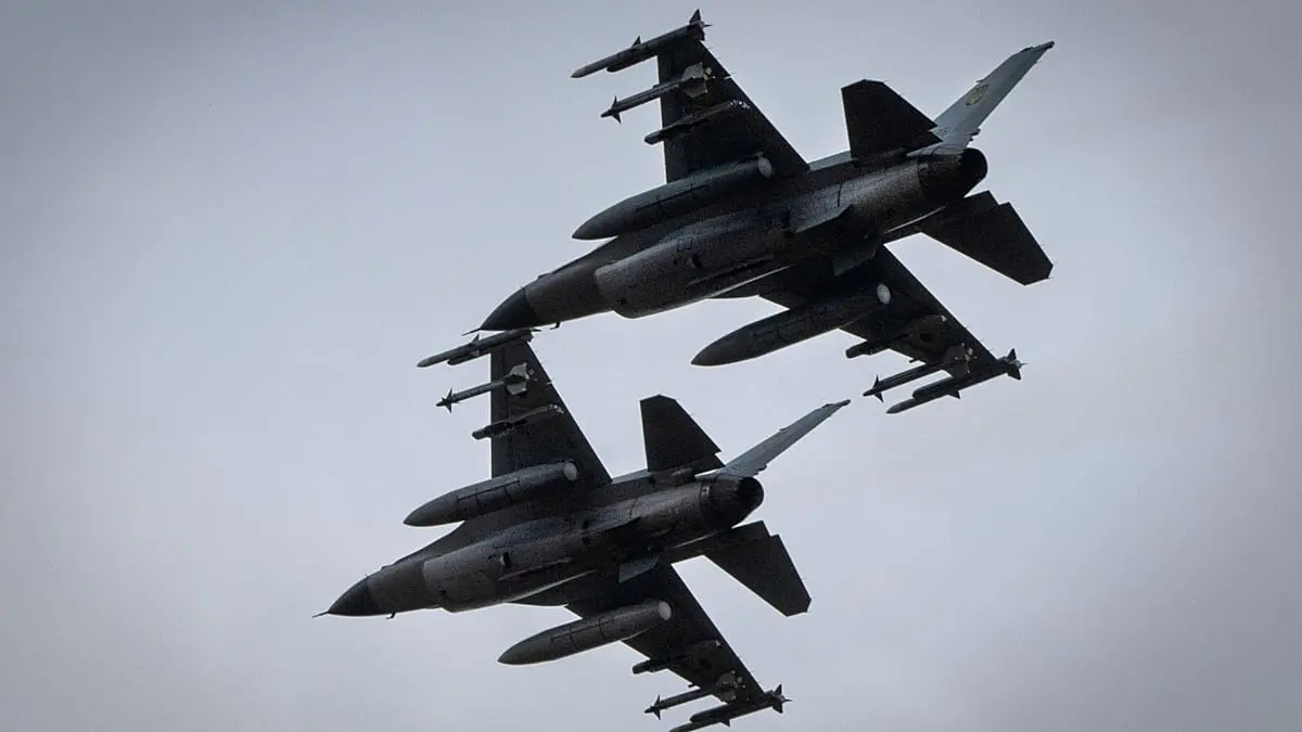 من دون اشتباك.. مواجهة جوية "خاطفة" بين الولايات المتحدة والصين فوق البحر الأصفر