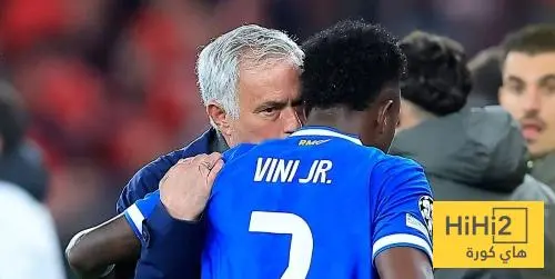 كومباني ينتقد مورينيو بسبب حادثة فينيسيوس وبريستياني