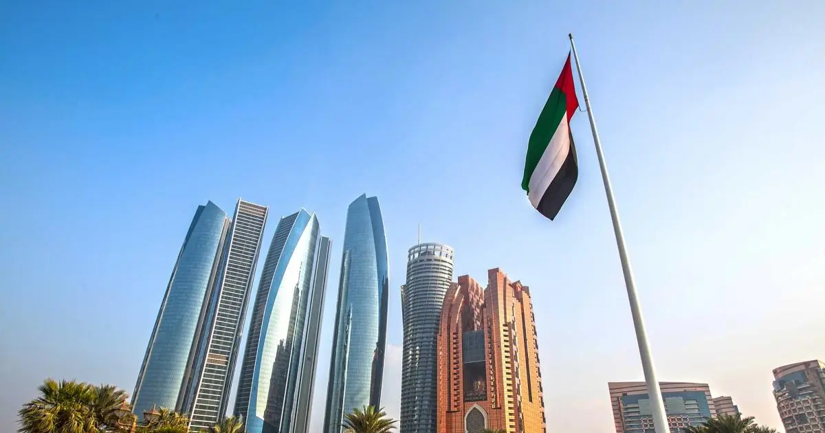 الناتج المحلي للإمارات ينمو 5.1% إلى 381 مليار دولار