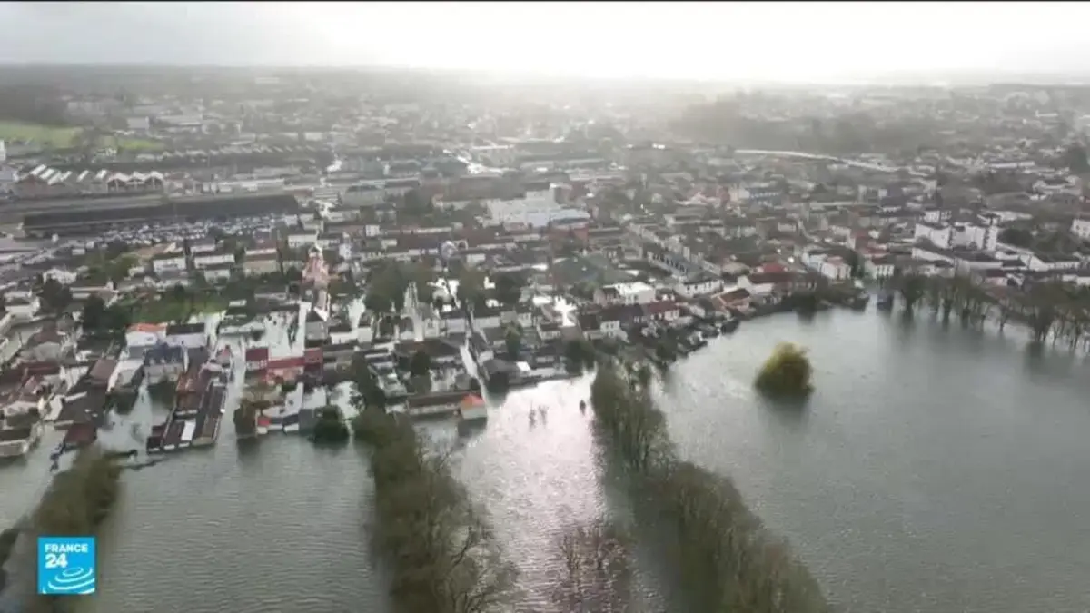 فيضانات فرنسا: ثلاث مقاطعات في الغرب لا تزال في حالة تأهب قصوى