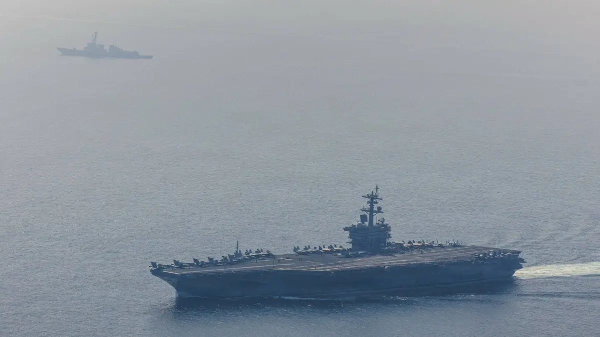 طبول الحرب تقرع.. "جيرالد فورد" تدخل المتوسط لتنضم إلى "لينكولن" في حشد غير مسبوق.