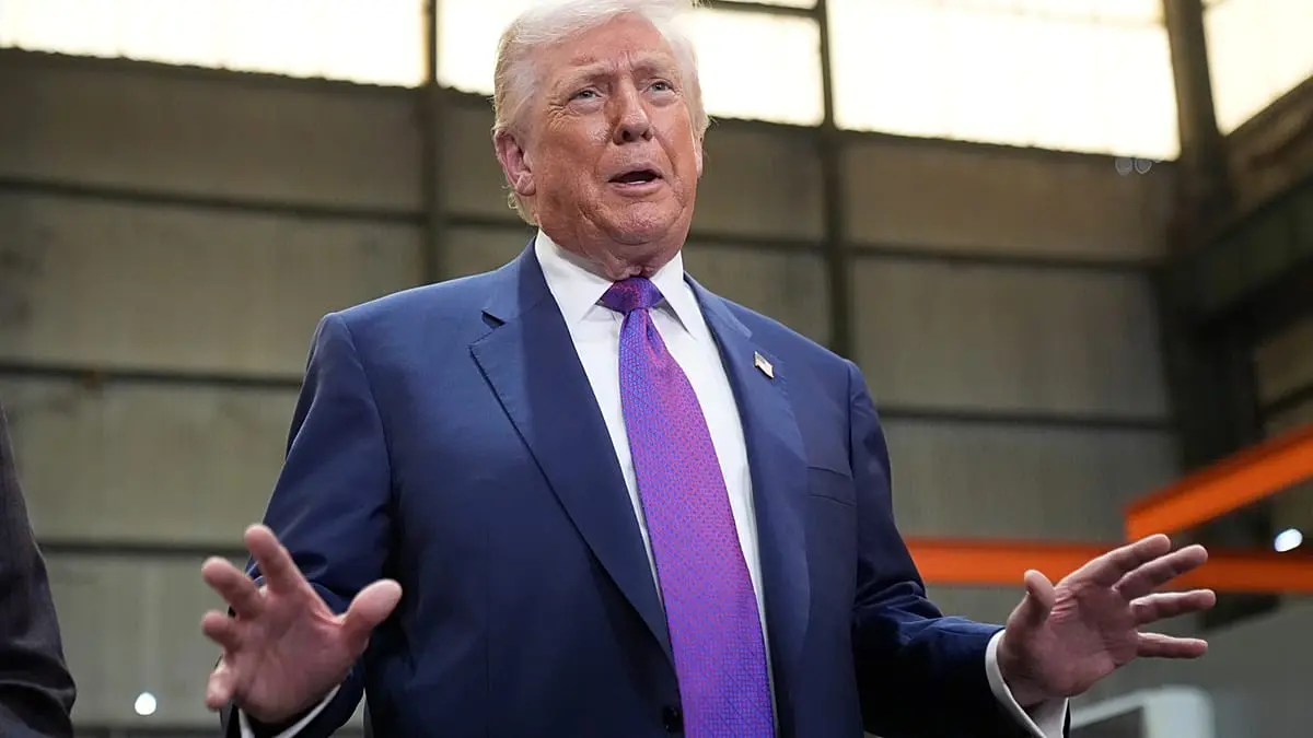 ترامب يترصّد "الخطوة الأخيرة".. و"الحوت" ينتظر الحاملات: على أي سلاح تراهن إيران؟