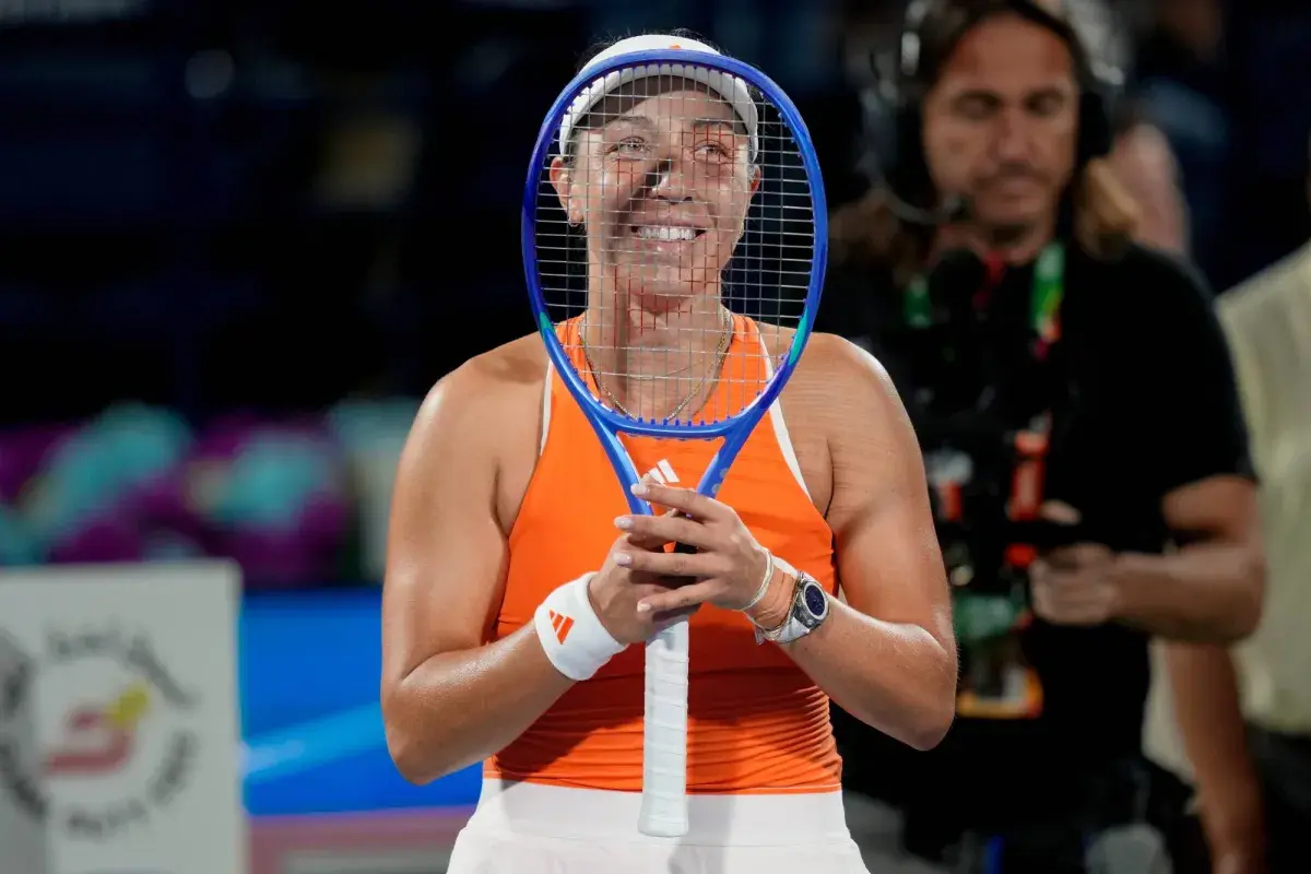 «دورة دبي»: بيغولا تنتفض وتبلغ النهائي على حساب أنيسيموفا