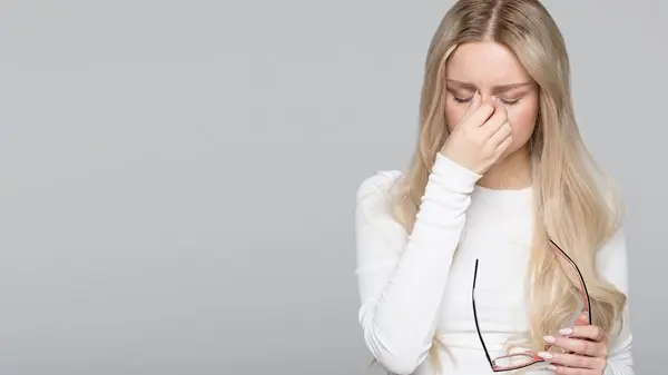 زهرة الخليج - «جفاف العين».. إليكِ طريقة الحفاظ على صحة عينيكِ طوال الصيام