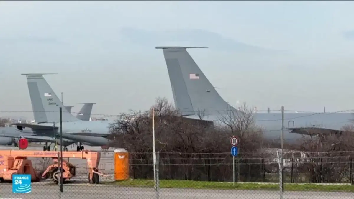 على مدرج صوفيا ببلغاريا طائرات أمريكية لتزويد الوقود.. هل ضرب إيران بات وشيكا؟