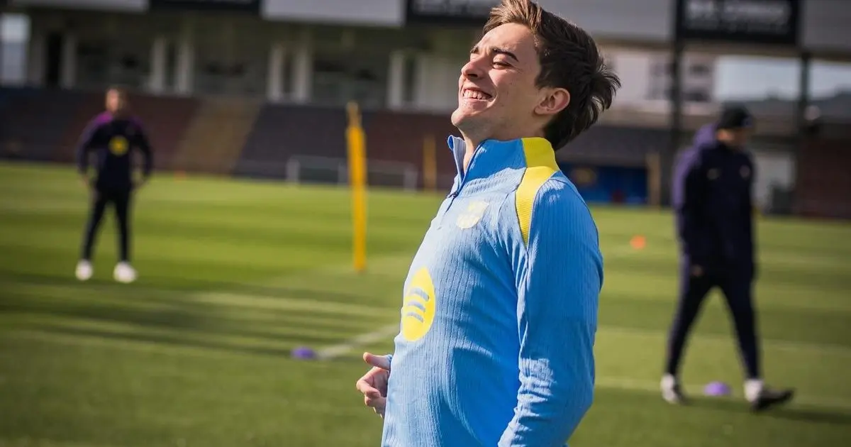 شاهد.. كيف استقبل لاعبو برشلونة غافي بعد عودته إلى التدريبات؟