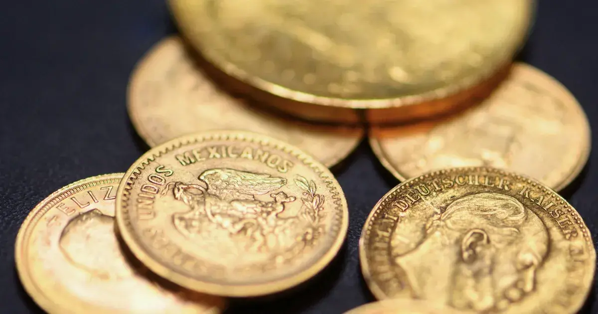 الذهب يتراجع مع ارتفاع الدولار وترقب بيانات أميركية بشأن التضخم