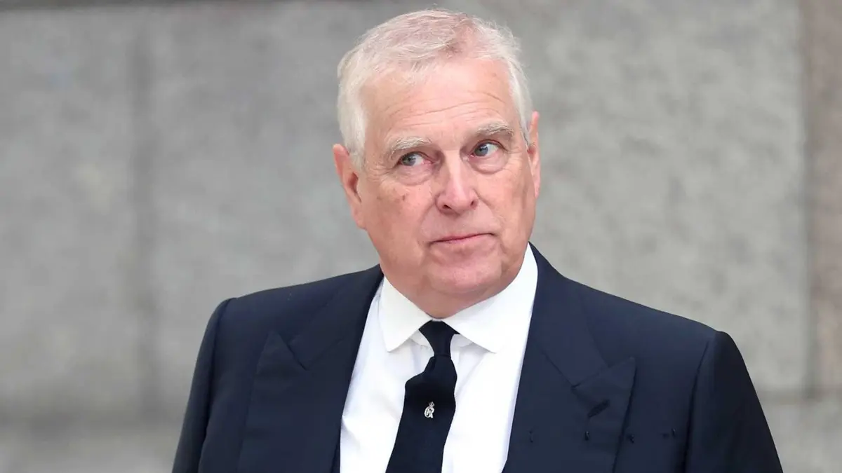 تفتيش قصر الأمير السابق أندرو في تطور جديد بقضية جيفري إبستين