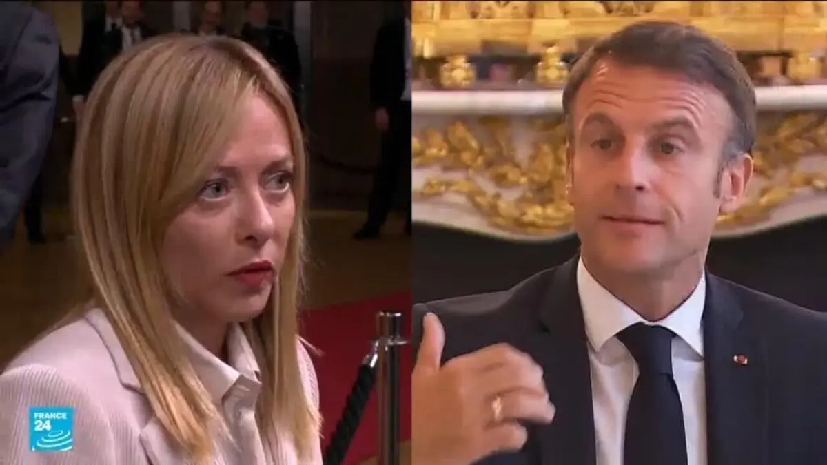 سجال بين ماكرون وميلوني بسبب قضية مقتل شاب فرنسي من اليمين المتطرف في ليون