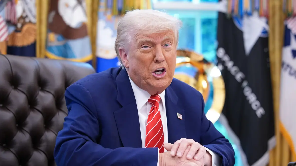 بعد تصريحات أوباما الجدلية.. ترامب سيُصدر توجيهات بنشر الملفات المتعلقة بـ"الكائنات الفضائية والأجسام الطائرة"