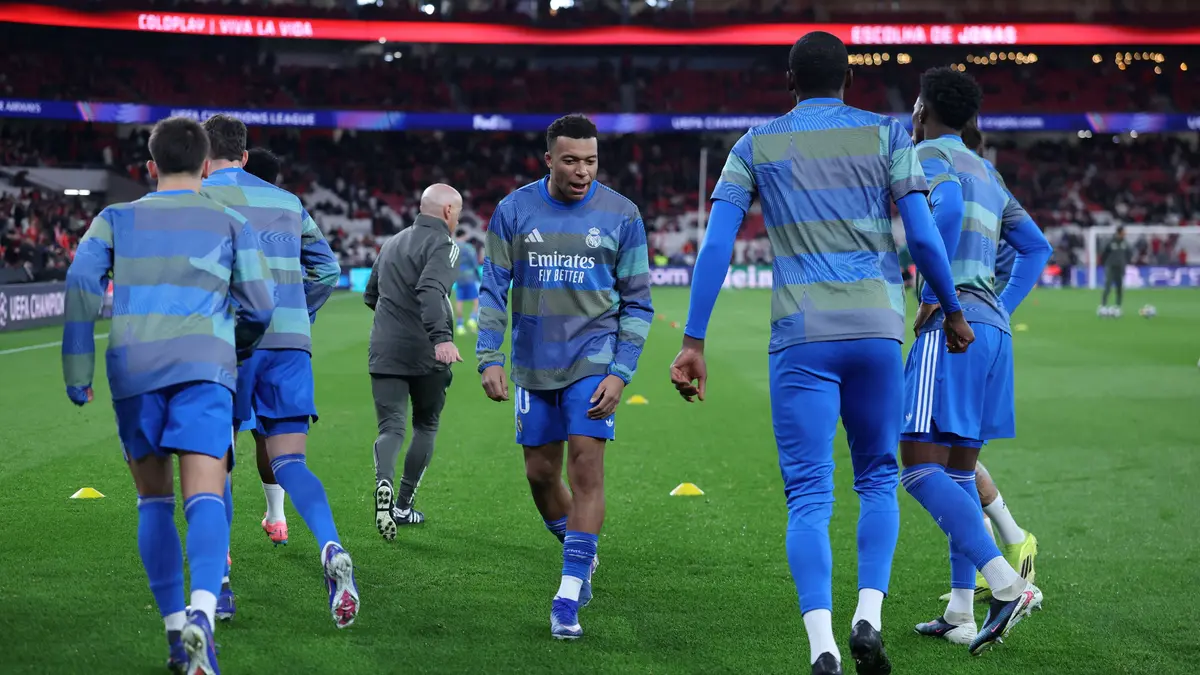 التشكيل الرسمي.. ثنائي مخضرم يقود ريال مدريد أمام أوساسونا