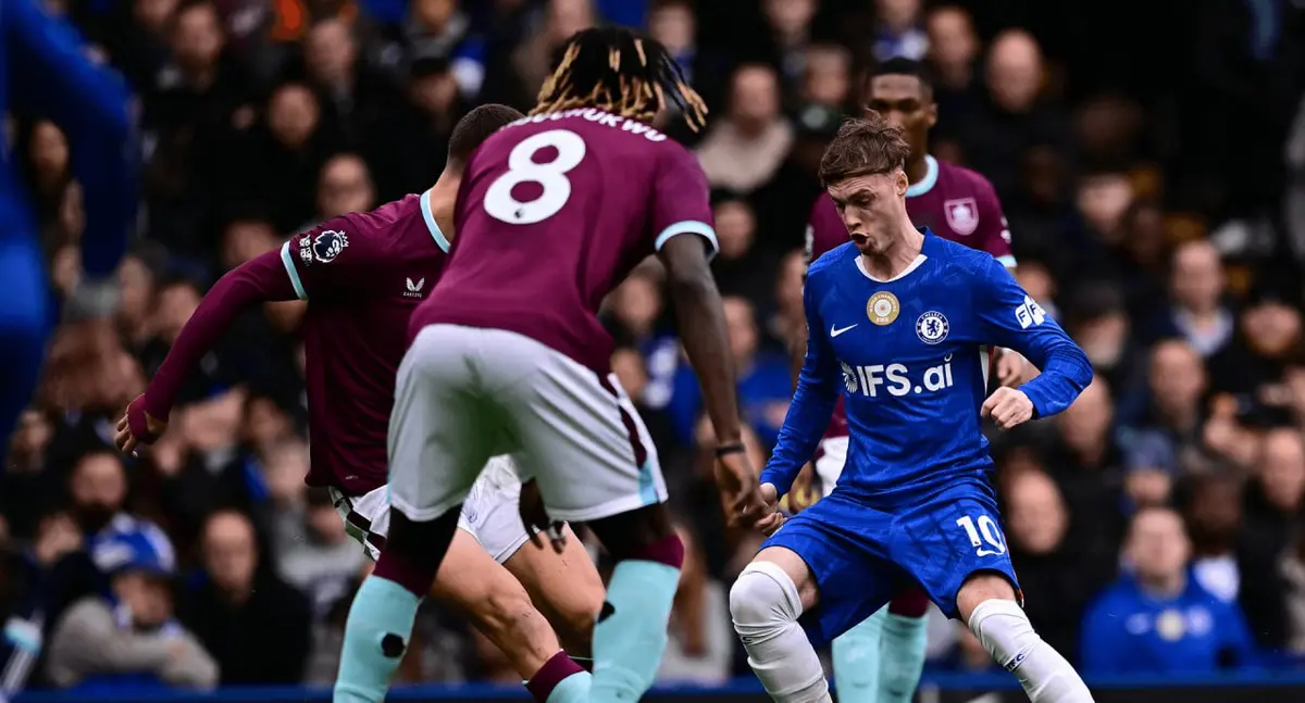 بيرنلي يخطف التعادل من مضيفه تشلسي في الدوري الإنكليزي