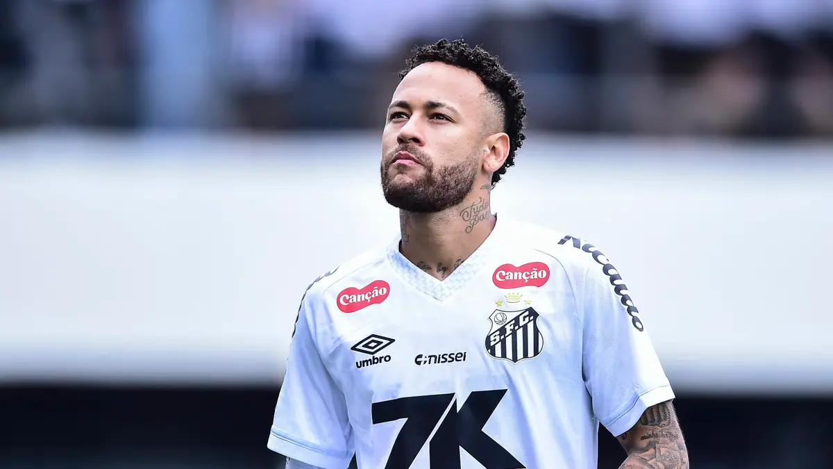 نيمار يلمح إلى اعتزاله كرة القدم في نهاية 2026