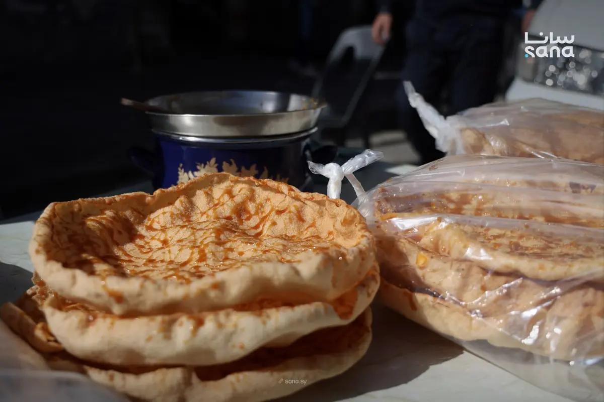 حلوى الناعم تزين شوارع دمشق قُبيل موعد الإفطار