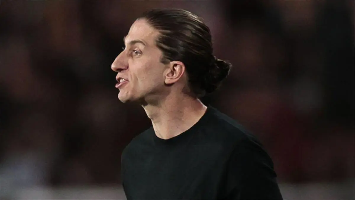 فيليبي لويس يدعم فينيسيوس: العنصرية جريمة.. وهذا موقفي من الأرجنتين