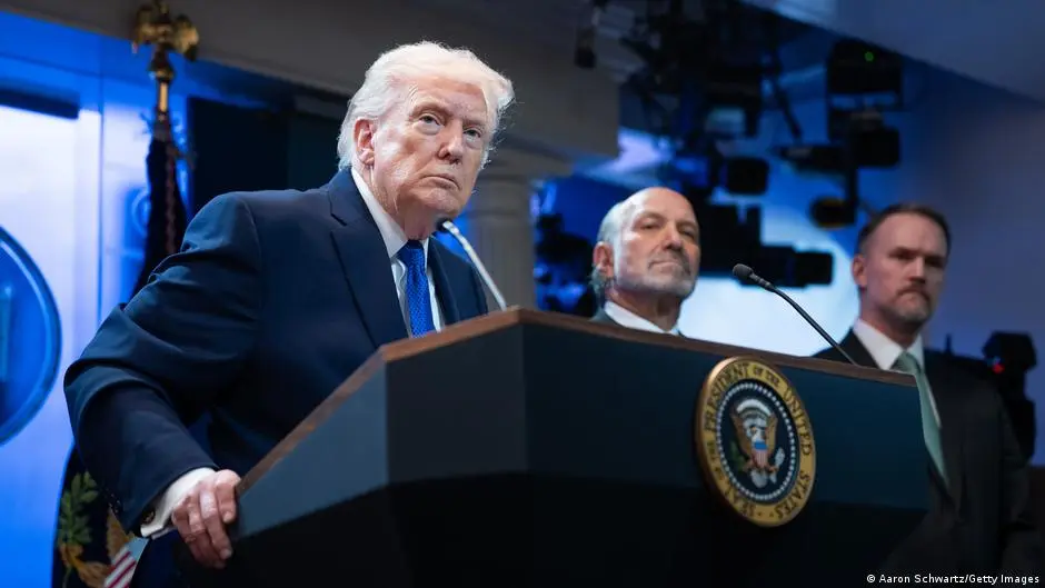 بعد هزيمة ترامب قضائيا.. هل يمكن استعادة الرسوم الجمركية؟