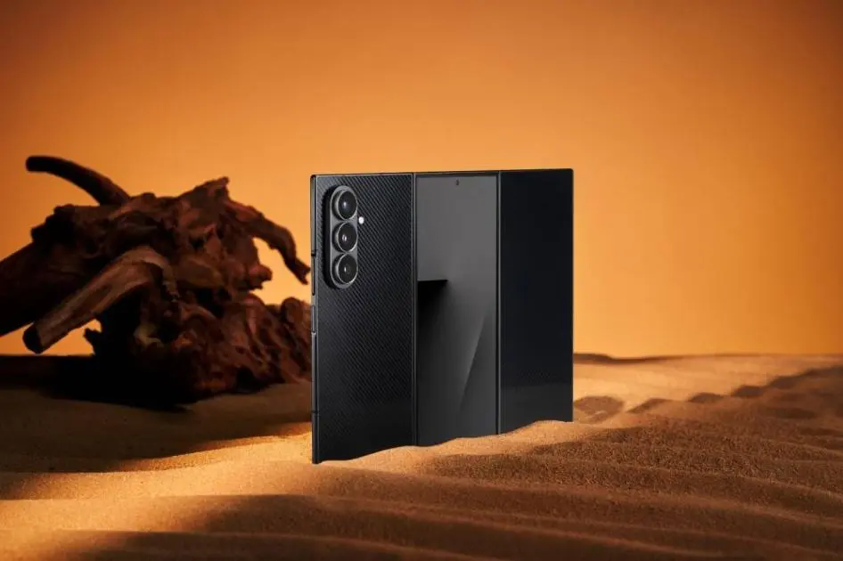 الإمارات سوق مرجعي لاختبار الهواتف ثلاثية الطي