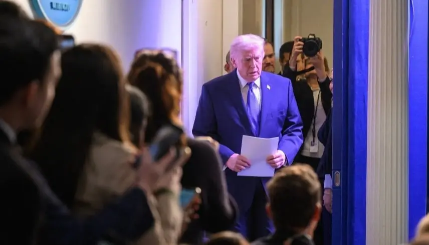 تقرير: ترامب يفقد ورقة تفاوضية ثمينة بعد إبطال الرسوم الجمركية - موقع 24