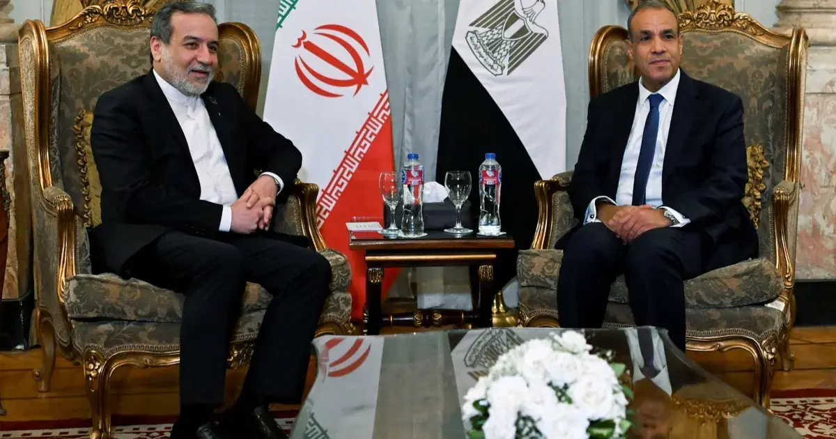 مصر.. مصدر مطلع ينفي اتخاذ قرار بين القاهرة وطهران لتبادل السفراء