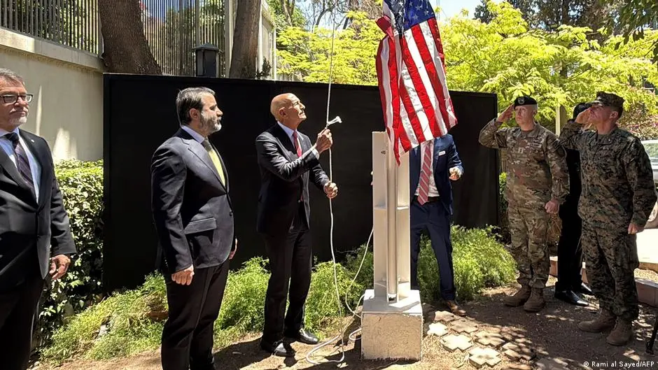 أخبار اليوم: أمريكا تخطط لإعادة فتح سفارتها في سوريا