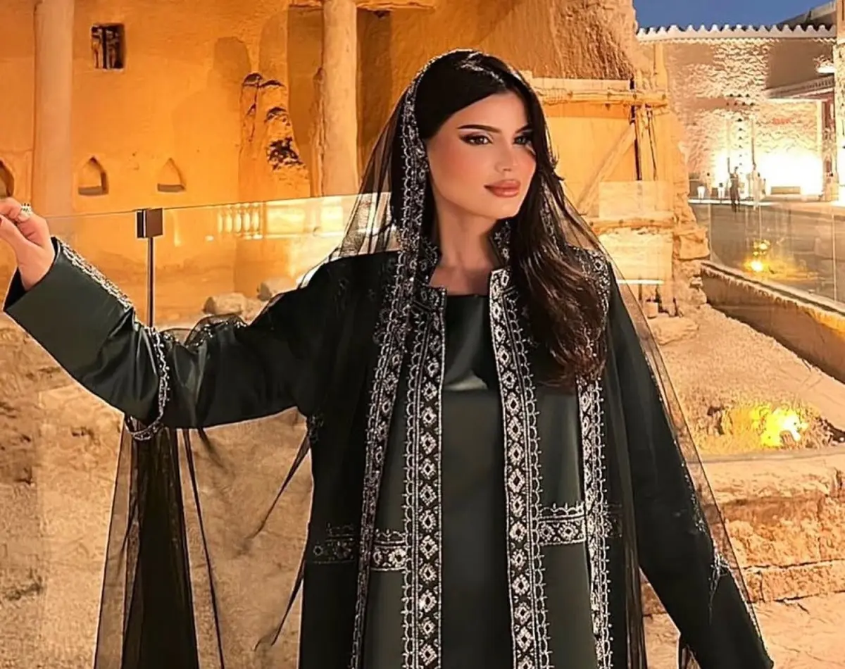 The Twins ثلاث أخوات يُبدعن في تطوير العباية السعودية التراثية