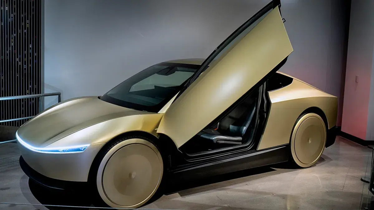 روبوتات تسلا تتعرض لحوادث أكثر من السائقين البشريين