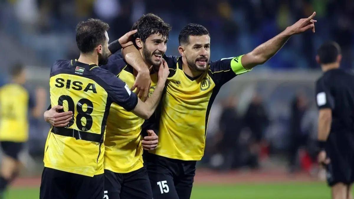 الحسين إربد ينتصر على الوحدات بهدفين دون مقابل ليعتلي صدارة الدوري ب٣٤ نقطة