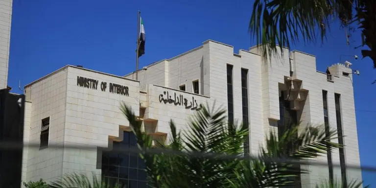 وزارة الداخلية تصدر التعليمات التنفيذية لمنح الجنسية للسوريين الكرد