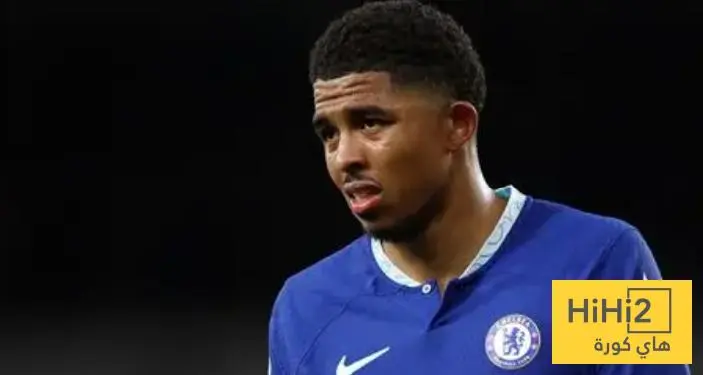 طرد فوفانا من مباراة بيرنلي