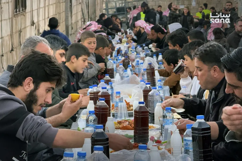 الشركة السورية للبترول تقيم إفطاراً جماعياً في مخيم الطوقان بريف إدلب