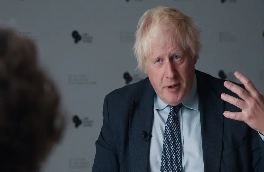 بوريس جونسون يدعو الأوروبيين لإرسال "قوات غير قتالية" إلى أوكرانيا قبيل وقف إطلاق النار