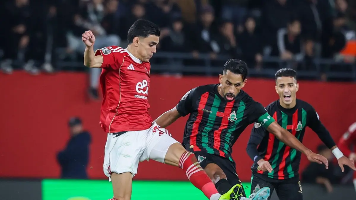 الجيش الملكي يجهز خطابًا للكاف ومصر قبل لقاء بيراميدز