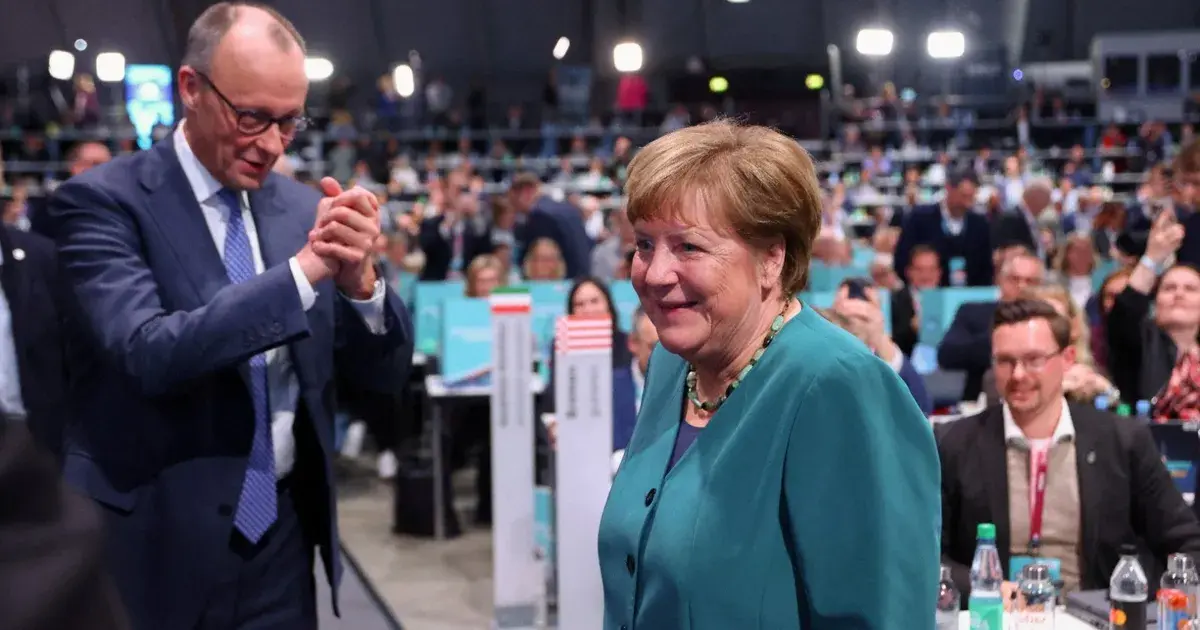 ميركل تفرض حضورها بمؤتمر المحافظين في ألمانيا.. وميرتس يرسخ قيادته