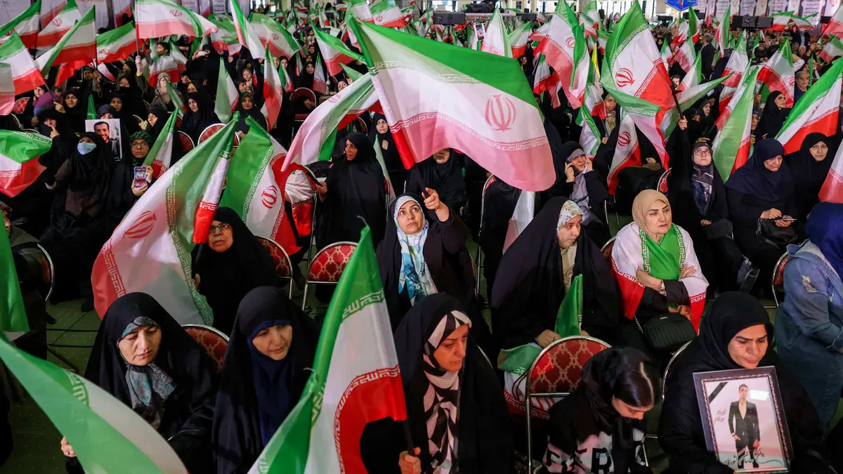 عودة الاحتجاجات المعارضة بجامعات طهران والنظام يحشد أنصاره