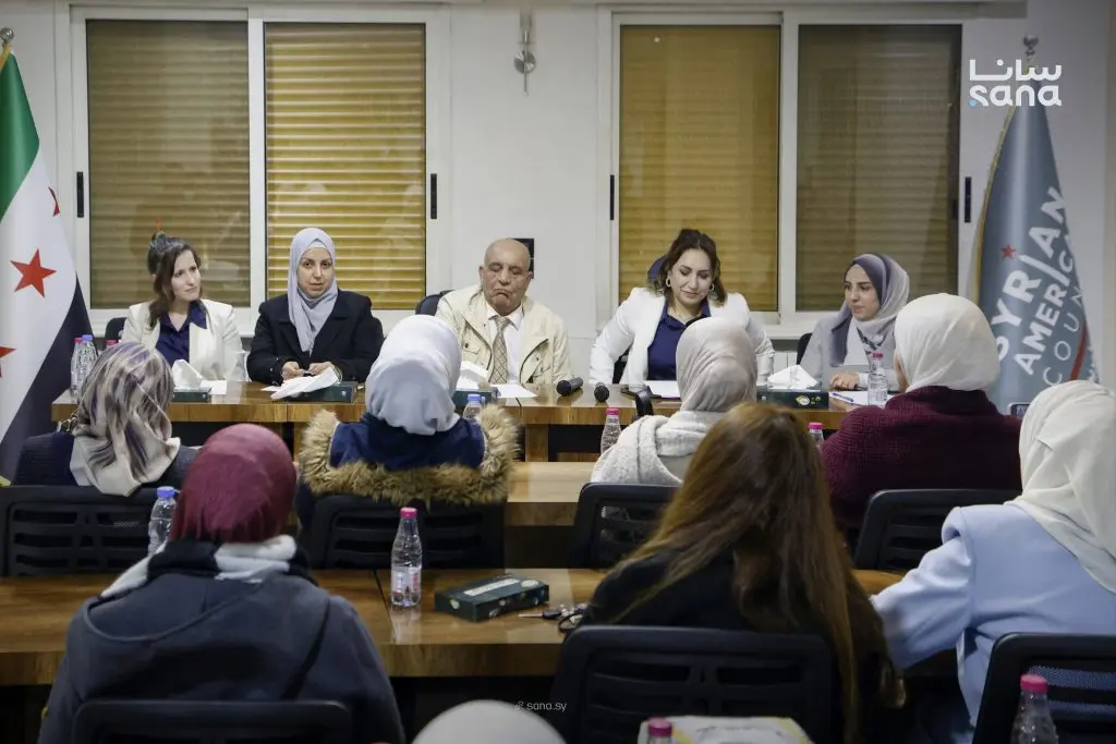 "نساء من دمشق".. ندوة حوارية حول دور المرأة الكردية في تعزيز النسيج الوطني