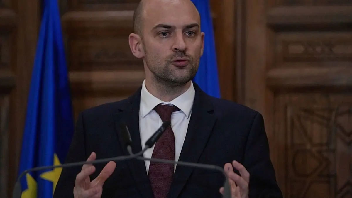 فرنسا تعتزم استدعاء السفير الأميركي احتجاجا على تصريحات واشنطن بشأن مقتل ناشط يميني في ليون