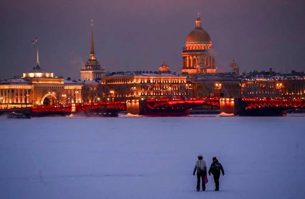 "روسكوسموس" تعرض صورة جوية لمدينة بطرسبورغ من ارتفاع 400 كلم (صورة)
