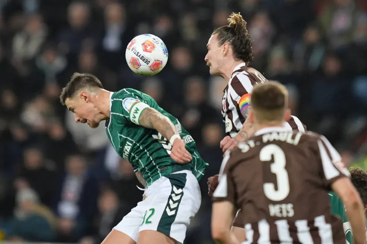 «البوندسليغا»: فيردر بريمن يسقط بالخسارة في معقل سانت باولي