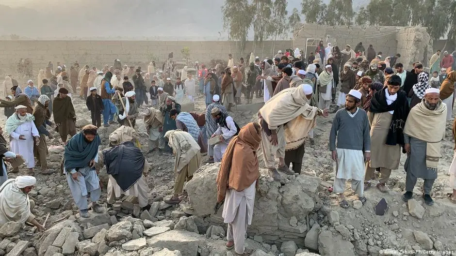 أخبار اليوم: باكستان تشنّ ضربات عنيفة في أفغانستان