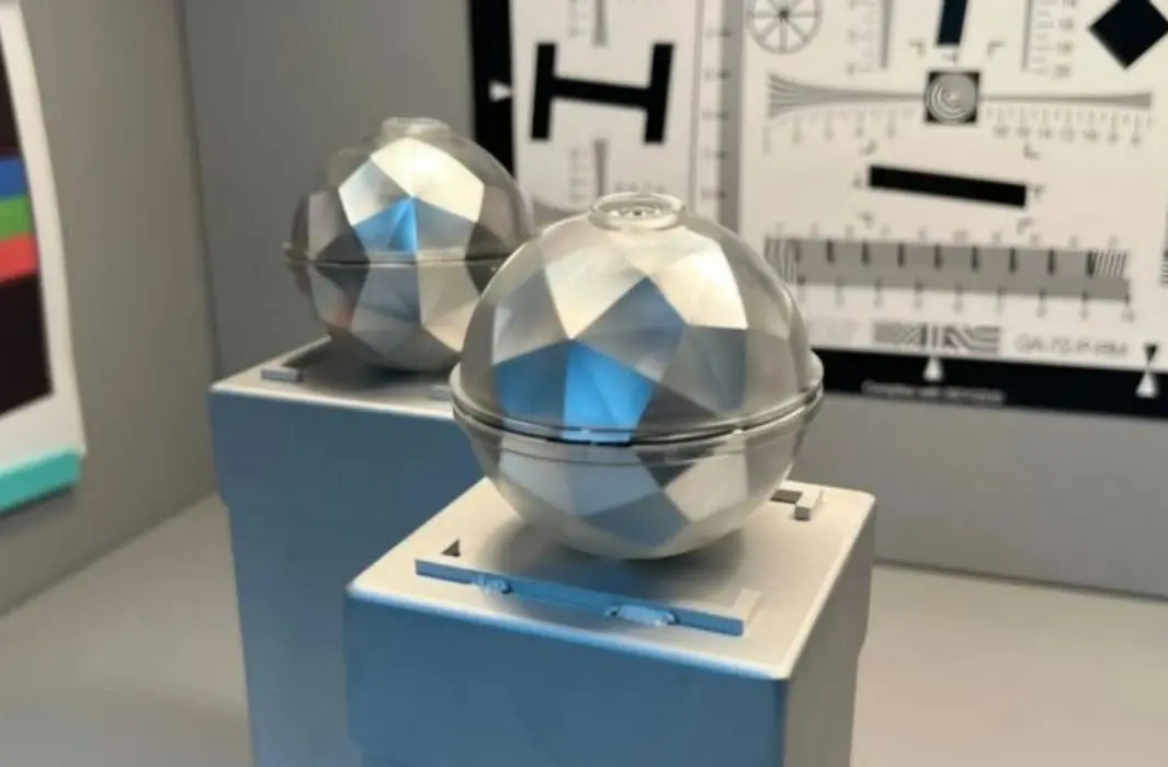 ابتكار كوري يعزز كفاءة الطاقة الشمسية عبر “كرات خارقة” تمتص 90 بالمئة من الضوء