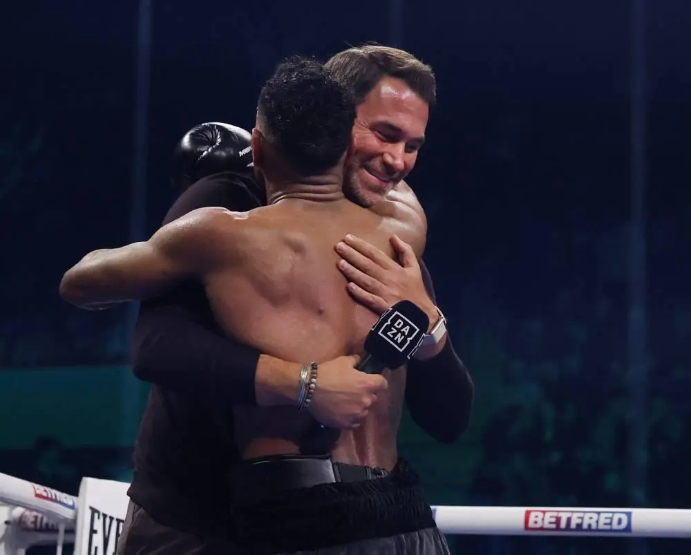 «تعاونية عجمان» تقر توزيعات أرباح 8% وعائد مشتريات 10%