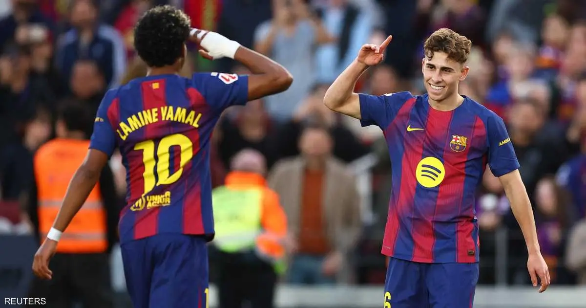 برشلونة يعبر ليفانتي بثلاثية.. ويقتنص صدارة الدوري الإسباني