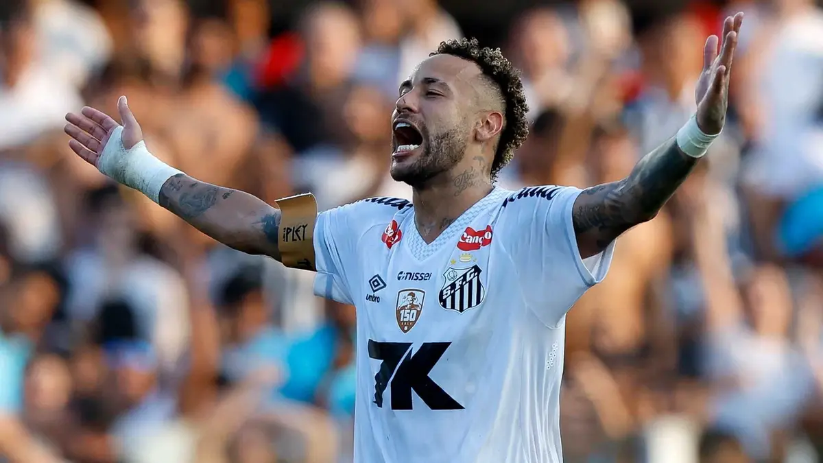 فيديو: صفعة مدوية لنيمار.. "الخطأ الذهبي" يشعل غضب الجماهير