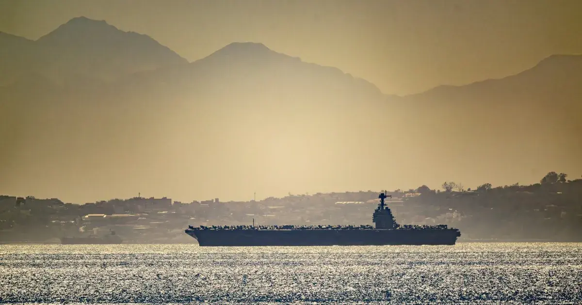 تحديات تشغيلية تواجه حاملة الطائرات جيرالد فورد بعد تمديد ترمب لمهمتها