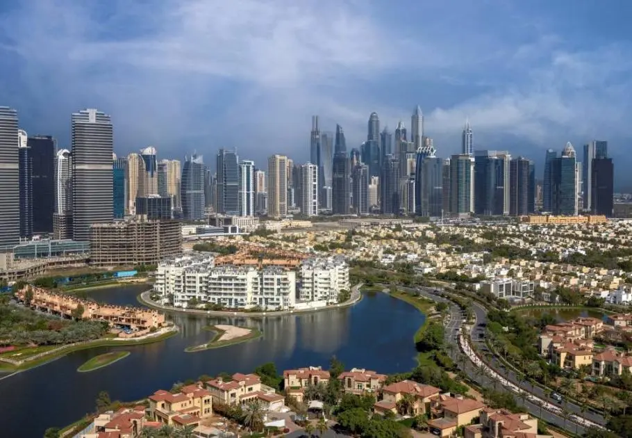 من يحق له التملك العقاري في دبي؟