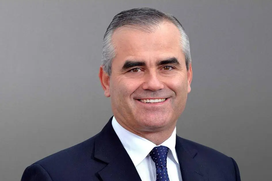 توماس غوتشتاين..من نجم غولف إلى قيادة «كريدي سويس»