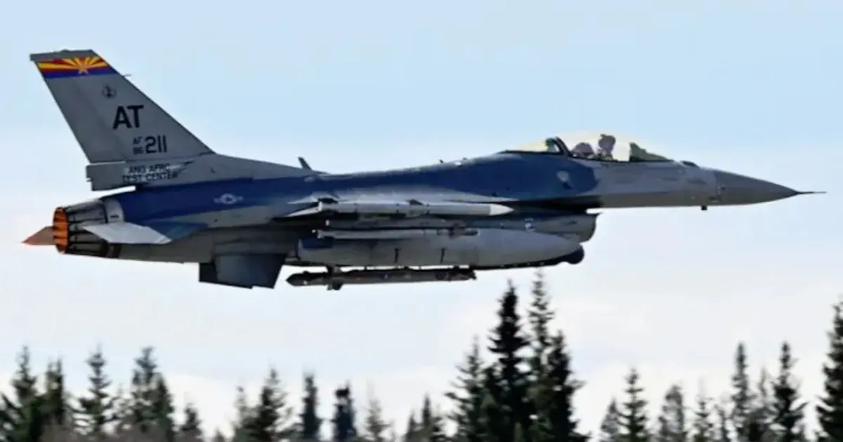 لردع دفاعات إيران.. البنتاجون يحدث مقاتلات F-16 المنتشرة المنطقة