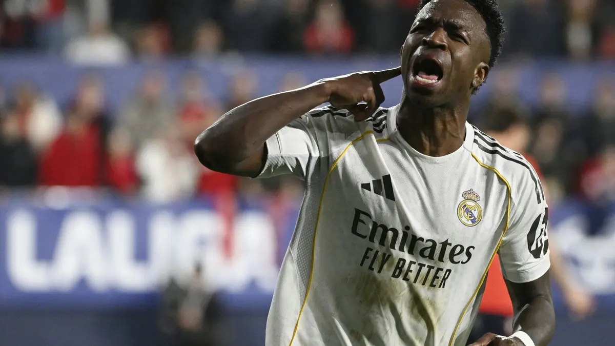 فينيسيوس يلقن مبابي درسا أمام أوساسونا